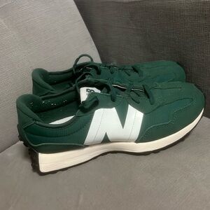 New Balance 327 Team Forest Green
